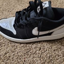 Air Jordan 1 Low SE 