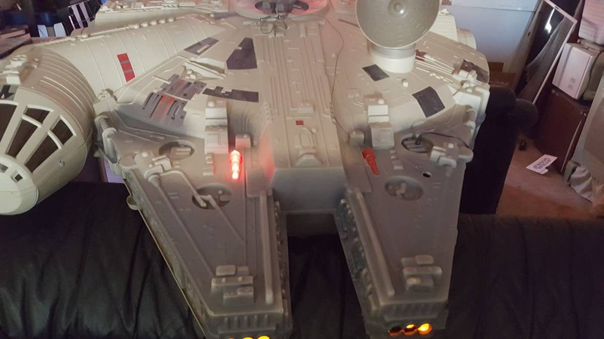Toys r us millennium hot sale falcon