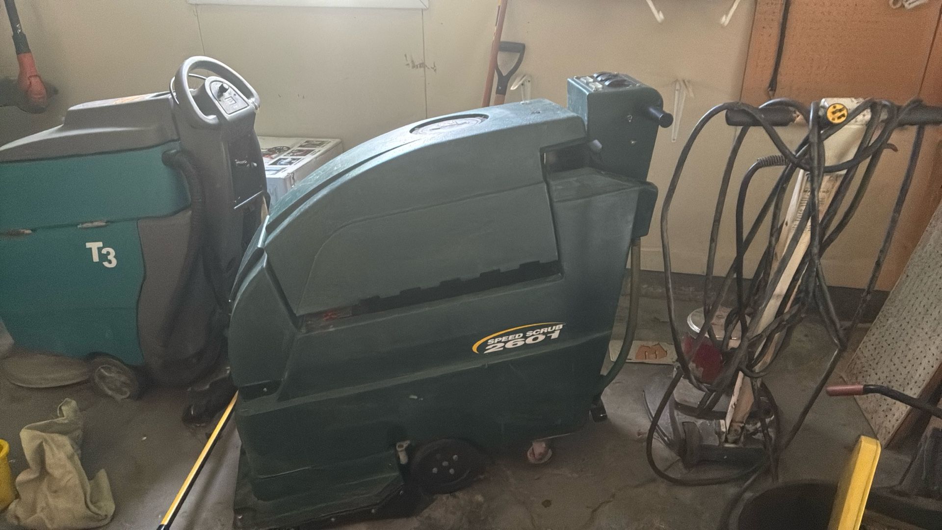 Commercial Floor Scrubber And Carpet Cleaner