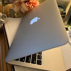 Macbook Air 13" Unlocked Working Fine 2011 4gb 64gb Ssd Os Sierra