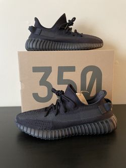 Yeezy 350 V2 Onyx 10.5 Men