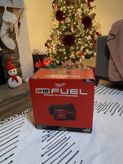 Brand New Compressor 2 Gallon Milwaukee M18 Fuel 
