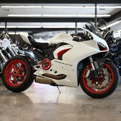 2021 DUCATI PANIGALE V2