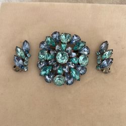 Vintage Brooch With Earrings 