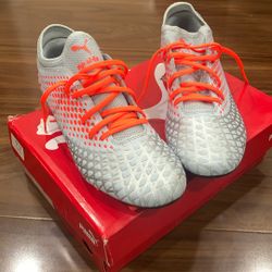 Good Condition Soccer Cleats 