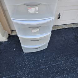 45QT sterilite (X) large drower W20" x  D18" x H 11 ($15) each all for $45