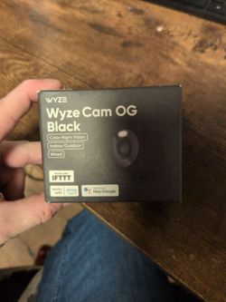 Wyze Cam OG Black Indoor/Outdoor Camera
