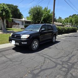 Toyota 4Runner SR5 Black