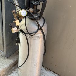 #20 co2 aluminum tank with regulator