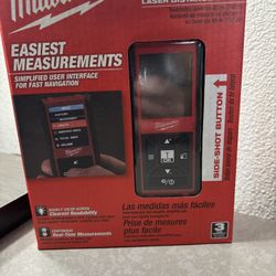 Milwaukee Laser Distance Meter 150 ft. Black/Red 1 pc