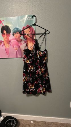 Express dress size Large