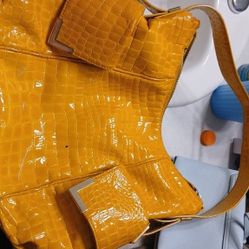 MICHAEL KORS BEVERLY LEATHER BAG SUN CROC EMBOSSED 