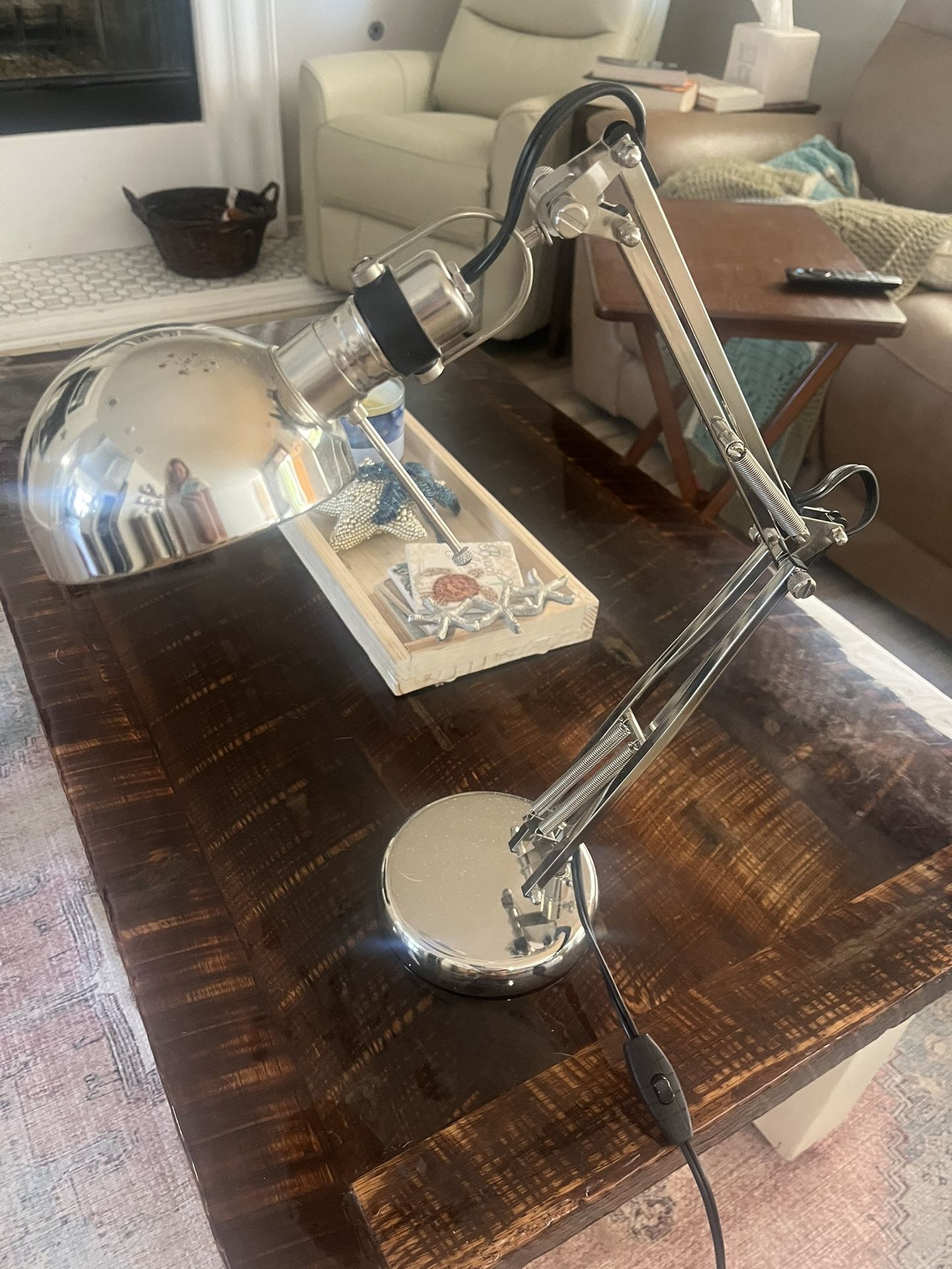 Adorable Desk Lamp In Great Condition