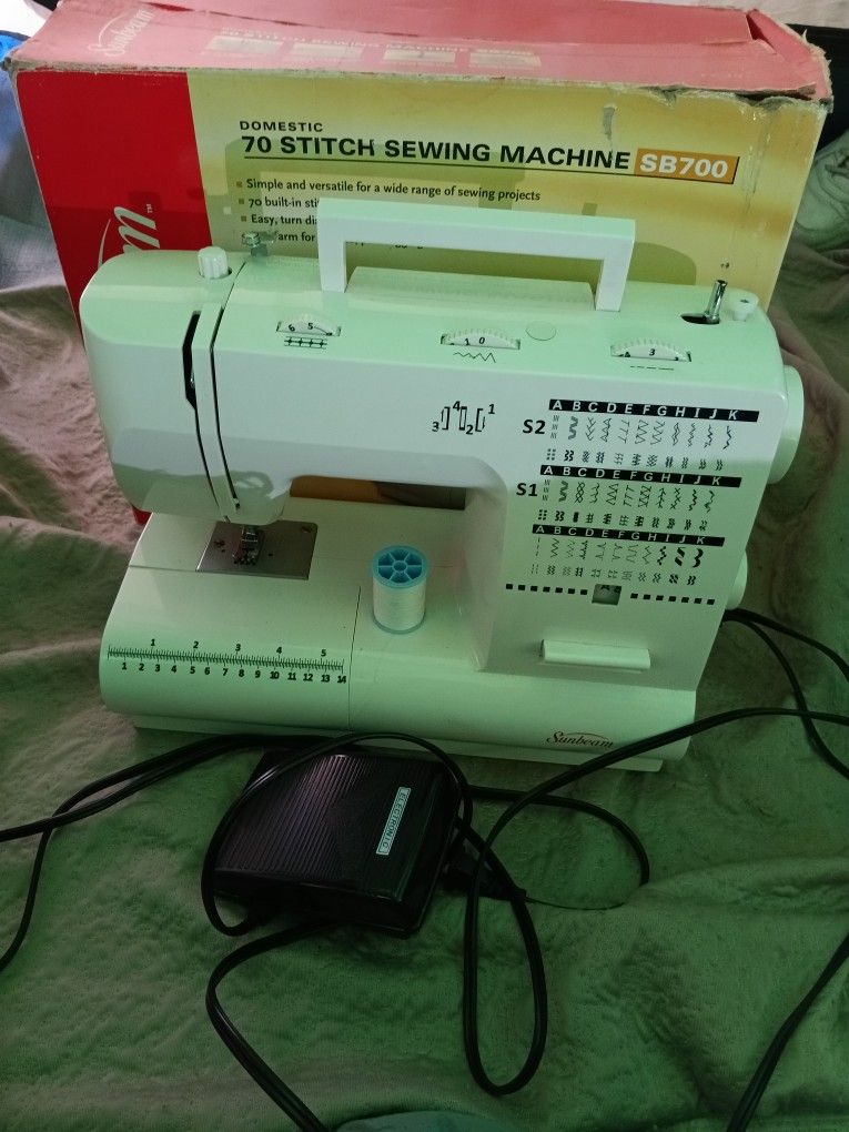 Sunbeam SB700 70-Stitch Domestic Sewing Machine