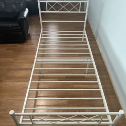 Twin Bed 
