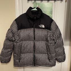 Supreme The North Face Studded Nuptse Jacket Size XL