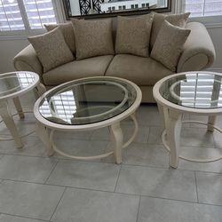 Coffee table with 2 end tables