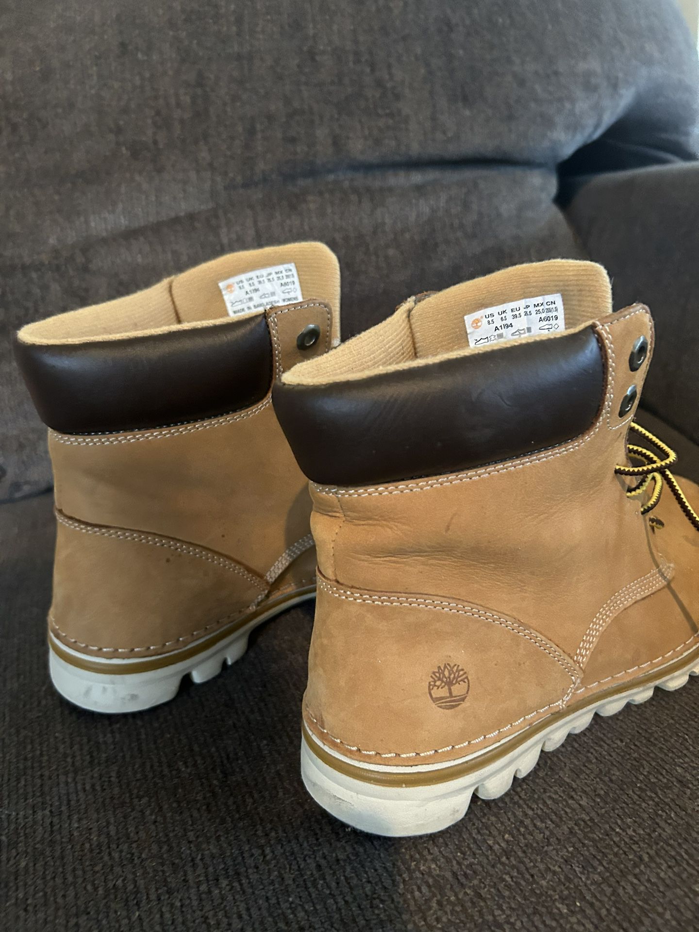 Timberland Snow Boot Unisex Size 8.5 