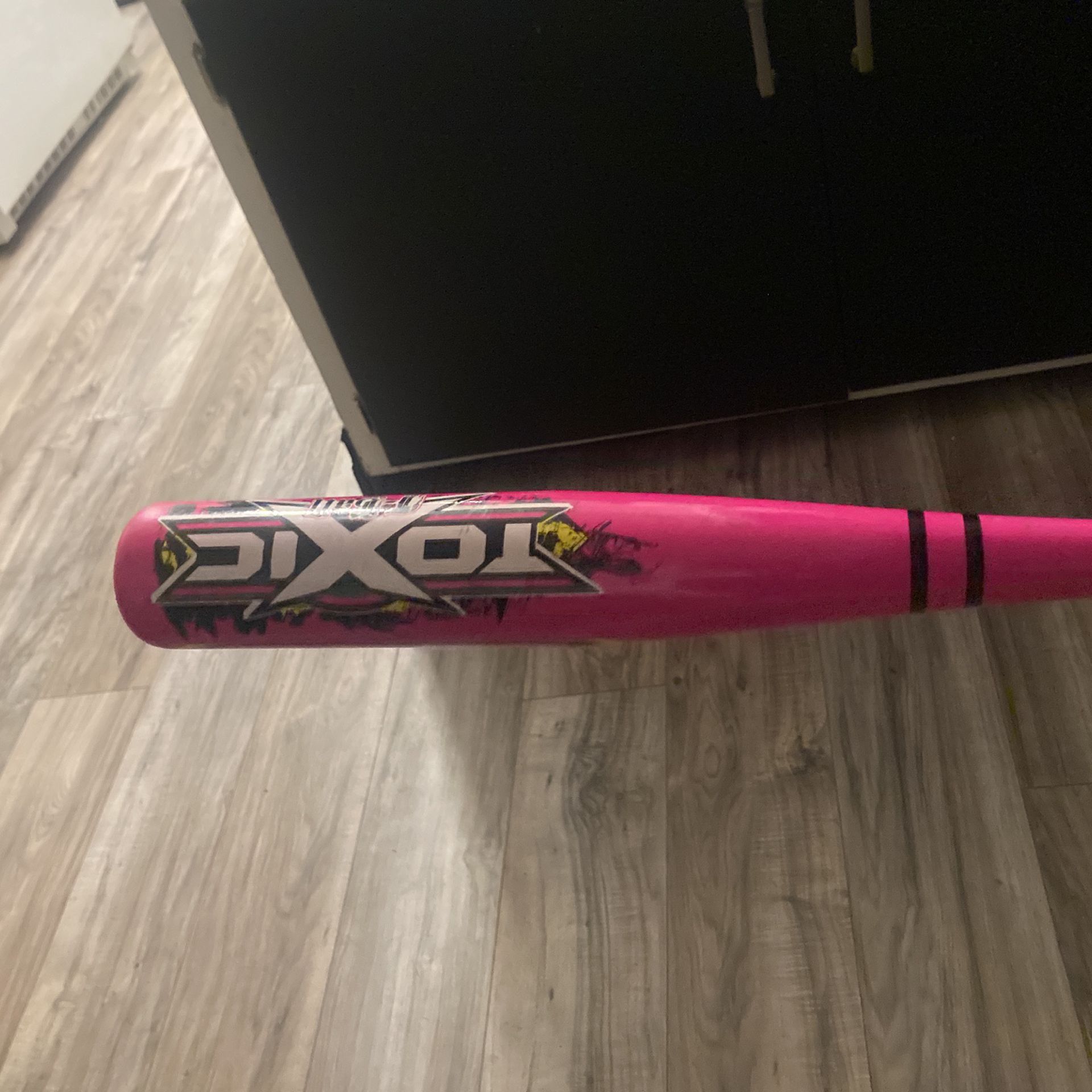 Worth-Toxic Pink T-Ball Bat