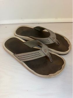 Olukai Men’s Ulele Flip Flops Size 11