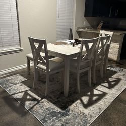 Dinner Table & Chairs New 