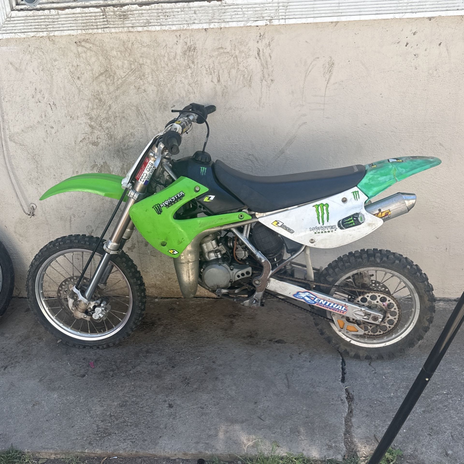 Kawasaki KX 100 2003 2 Stroke dirt Bike Firm On 2000