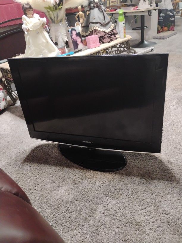 Flat screen Tv 32 Inch