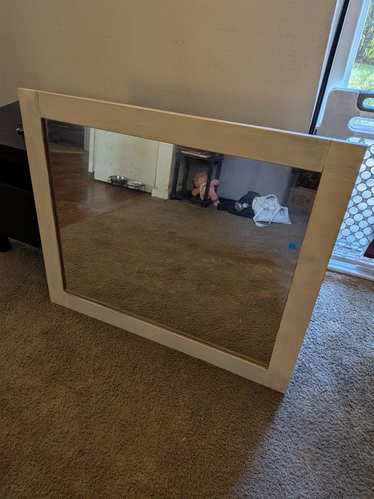 Wall Mirror 3'x2.5'