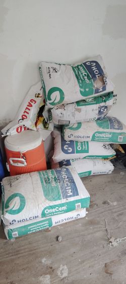 Holcim cement 42kg 92lbs