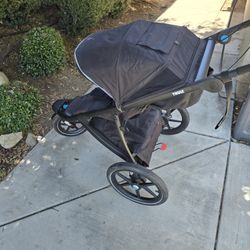 Thule Urban Glide 2 Jogging Stroller