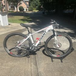 Giant XTC 29. Medium Frame