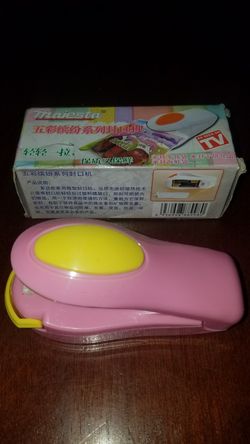 HEATED BAG SEALER w/ fridge magnet