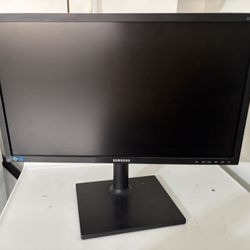 Samsung S24E450D 24 Inches Widescreen LCD Monitor - Black