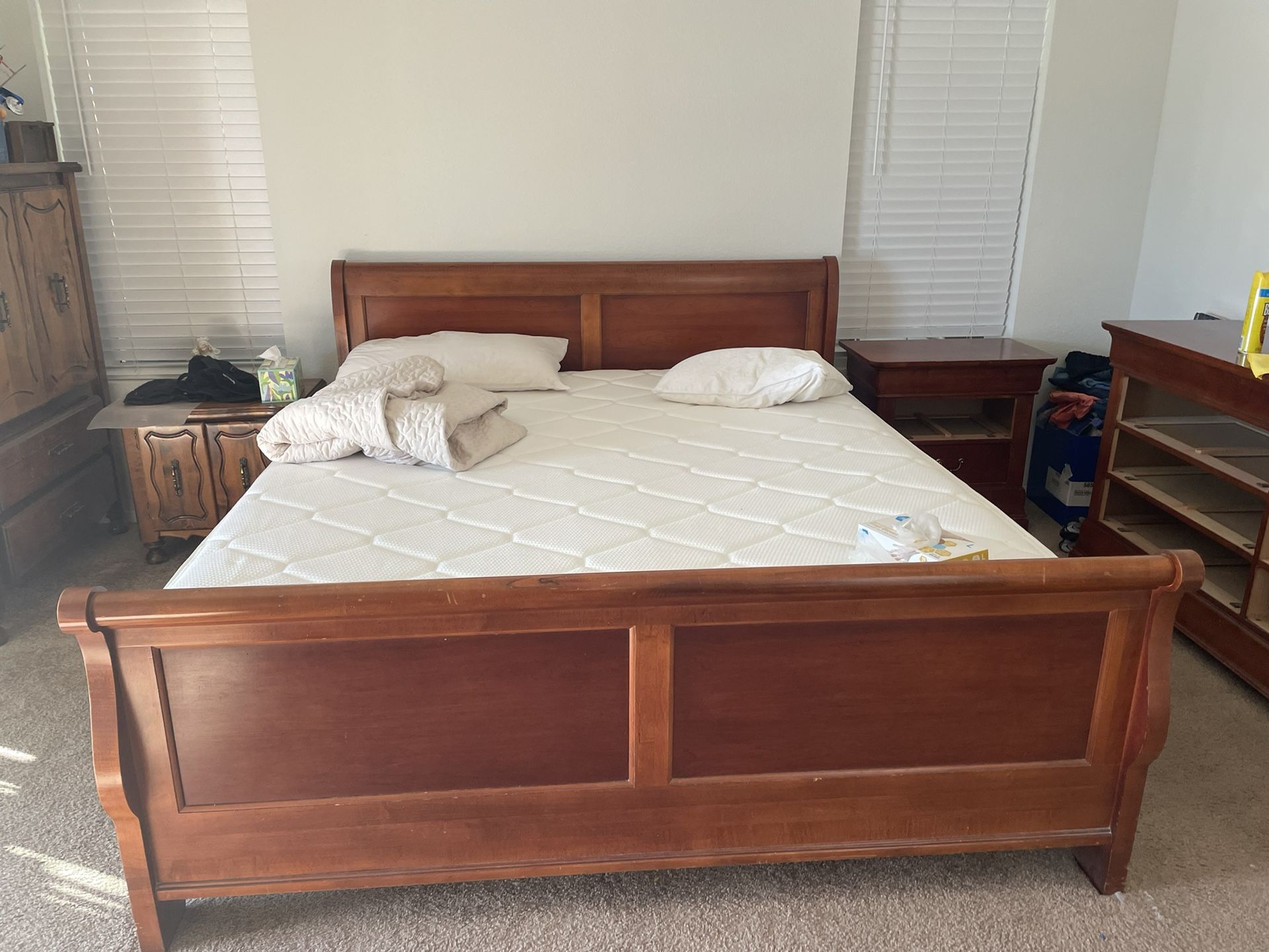 Bedroom Set California King Size
