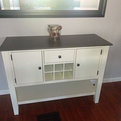 Dining Table With Matching Hutch