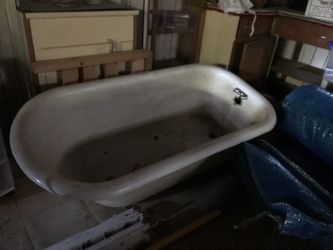 claw foot tub