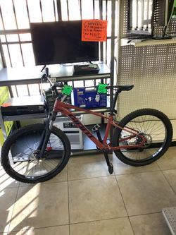 Giant Talon 2 (Red Clay) Size SMALL INV# 107627-1 JAR