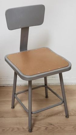 ⚙️ Vintage Industrial Metal Stool (USA Made) — $45 (LAX / Playa del Rey)
