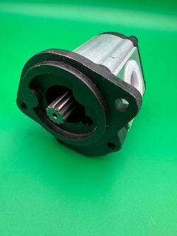 Hydraulic Pump fits Bobcat (contact info removed) 751 753 (contact info removed)(contact info removed) (contact info removed)