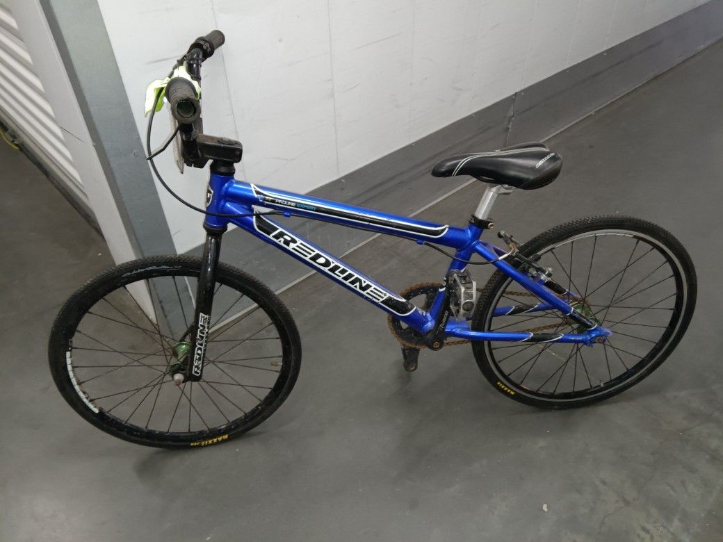 REDLINE PROLINE BMX RACING BIKE WITH SKINNY RACING TIRES