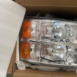 Head Light / Tail Light 07/ 13
