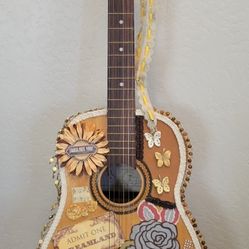 Vintage Acoustic Guitar 