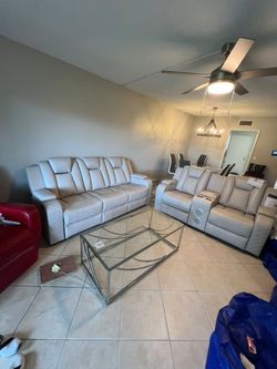 Sofa y loveseat reclinable eléctrico beige