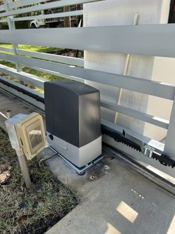 Sliding Gate Opener/ Portones Electricos