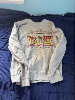 Medium Macy’s Sweatshirt
