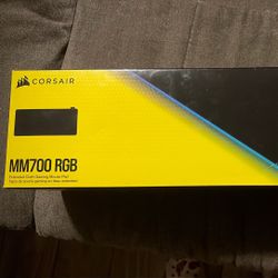 Corsair XL Gaming Mouse Pad MM700 RGB