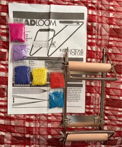BEAD  LOOM. FOR BRACELET  MAKING