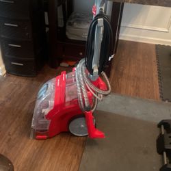 Rug Doctor vacuum/ rug cleaner 