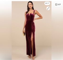 Lulus Dark Berry Velvet Formal Maxi Dress – Medium