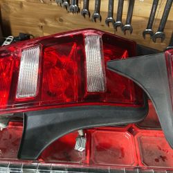 Rear Tail Light For 12 Ford Mustangs 